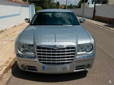 Usado Chrysler 300C 218 CV (160 kW) 2007 Gris / plata Berlina