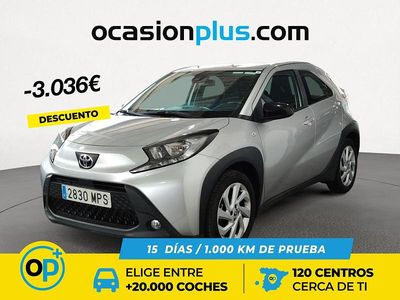 Usado Toyota Aygo X Play 72 CV (52 kW) 2024 Gris SUV
