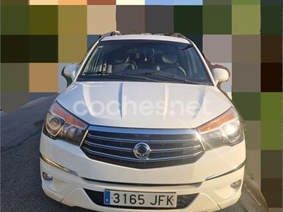 Usado Ssangyong (KGM) Rodius 155 CV (114 kW) 2015 Blanco Monovolumen