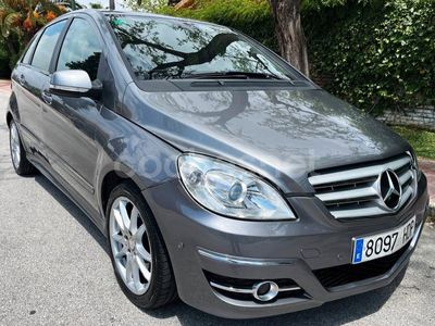 Mercedes B180