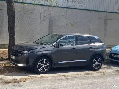 Usado Peugeot 3008 Active 225 CV (165 kW) 2022 Negro SUV