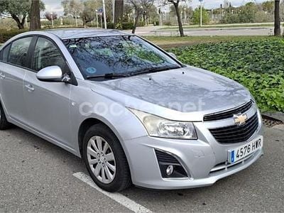 Usado Chevrolet Cruze LT 124 CV (91 kW) 2014 Gris / plata Berlina