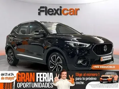 Usado MG ZS Luxury 106 HP (77 kW) 2024 Preto Sedan