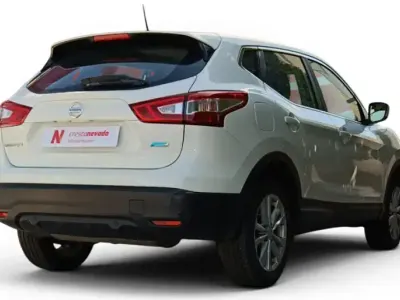Usado Nissan Qashqai Acenta 110 CV (80 kW) 2016 Blanco SUV