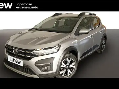 Usado Dacia Sandero Comfort 100 HP (73 kW) 2021 Cinzento Sedan