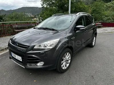 Usado Ford Kuga Titanium 120 CV (88 kW) 2015 Negro SUV