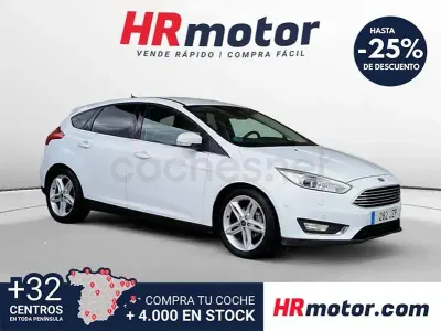 Begagnad Ford Focus Titanium 125 HK (91 kW) 2017 Vit Sedan