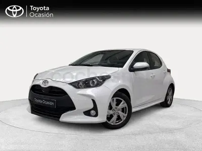 Usado Toyota Yaris Hybrid Active 116 CV (85 kW) 2025 Blanco Berlina
