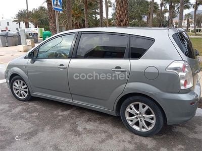 Usado Toyota Corolla Verso Luna 136 CV (100 kW) 2008 Gris / plata Monovolumen