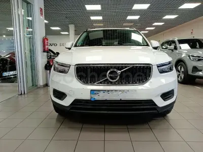 Nuevo Volvo XC40 163 CV (119 kW) 2025 Blanco SUV
