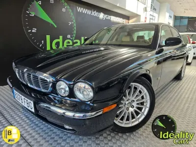 Usado Jaguar XJ6 Executive 207 CV (152 kW) 2006 Verde Berlina