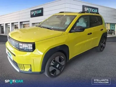 Usado Fiat Grande Panda La Prima 83 kW (113 CV) 2025 Amarillo Utilitario