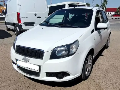 Usado Chevrolet Aveo LT 86 CV (63 kW) 2012 Blanco