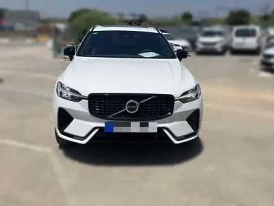Usado Volvo XC60 R-Design 253 CV (186 kW) 2022 Blanco SUV