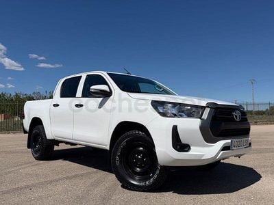 Usado Toyota HiLux Plus 150 CV (110 kW) 2021 Blanco Pickup/Camioneta