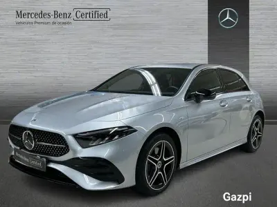 Usado Mercedes A250 218 CV (160 kW) 2025 Gris / plata Berlina
