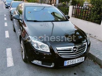 Marrón Usado 2013 Opel Insignia Excellence Berlina | 4600 € (Precio justo)
