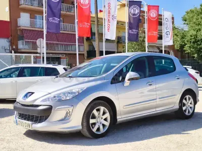 Usado Peugeot 308 Sport 120 CV (88 kW) 2010 Gris claro Utilitario