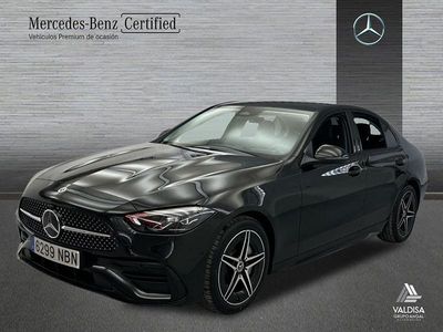 Negro obsidiana Usado 2025 Mercedes C220 AMG line Berlina | 49.500 € (Precio justo)