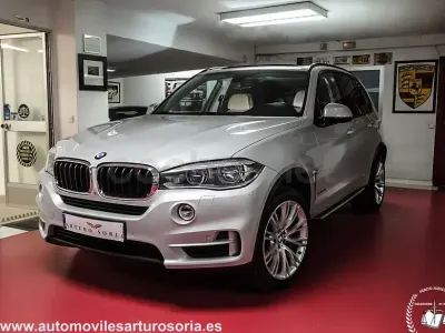 Usado BMW X5 M Sport 258 CV (189 kW) 2017 Gris / plata SUV