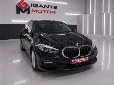 Usado BMW 116 116 CV (85 kW) 2021 Negro Utilitario