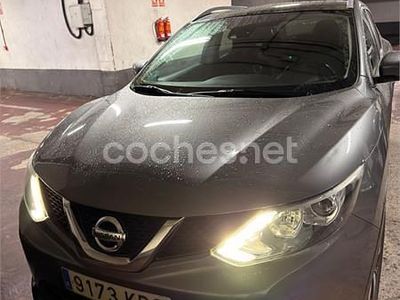 Usado Nissan Qashqai Tekna 110 CV (80 kW) 2017 Gris / plata SUV