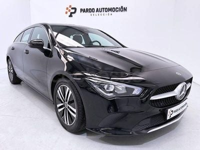 Usado Mercedes CLA200 Shooting Brake 150 CV (110 kW) 2021 Negro Familiar