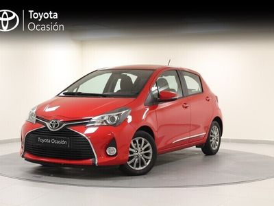 Usado Toyota Yaris Active 100 CV (73 kW) 2016 Rojo