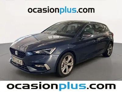 Usado Seat Leon FR 110 CV (80 kW) 2023 Gris Utilitario