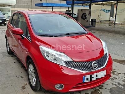 Usado Nissan Note Acenta 80 CV (58 kW) 2016 Rojo Berlina