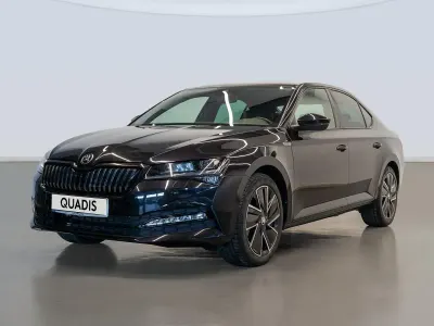 Usado Skoda Superb SportLine 218 CV (160 kW) 2025 Negro Berlina