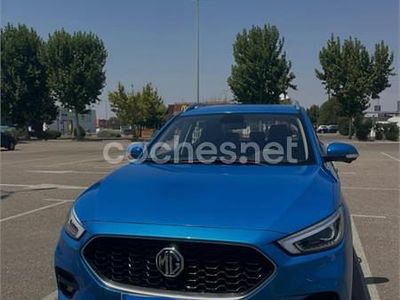 Usado MG ZS Luxury 106 CV (77 kW) 2024 Azul SUV