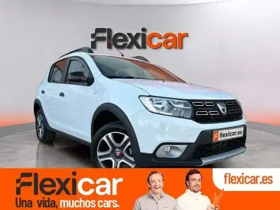 Usado Dacia Sandero Comfort 90 CV (66 kW) 2019 Blanco