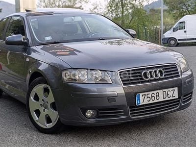 Usado Audi A3 Ambition 100 CV (73 kW) 2004 Gris / plata Utilitario