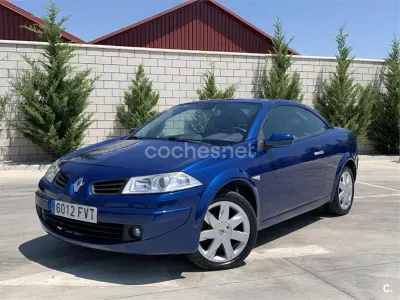 Usado Renault Mégane Cabriolet Extreme 130 CV (95 kW) 2007 Azul Descapotable