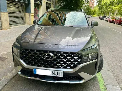 Usado Hyundai Santa Fe Style 265 CV (194 kW) 2023 Gris / plata SUV