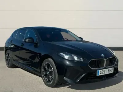 Begagnad BMW 118 M Sport 150 HK (110 kW) 2025 Svart Halvkombi
