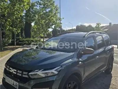 Usado Dacia Jogger Extreme 100 CV (73 kW) 2023 Verde Monovolumen