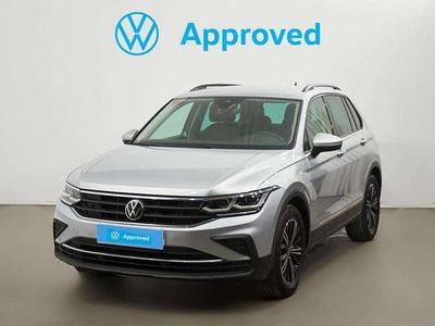 Usado VW Tiguan Life 150 CV (110 kW) 2021 Gris SUV
