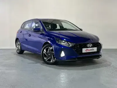 Usado Hyundai i20 101 CV (74 kW) 2022 Azul Utilitario
