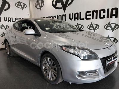 Gris / plata Usado 2012 Renault Mégane Berlina | 6999 € (Precio justo)