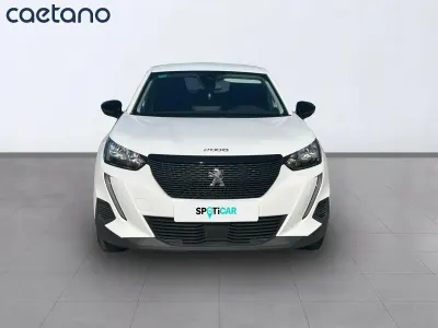 Usado Peugeot 2008 Active 110 CV (80 kW) 2022 Blanco SUV
