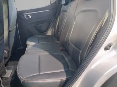 Usado Dacia Spring Comfort Plus 33 kW (45 CV) 2021 Gris Utilitario
