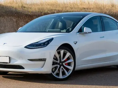 Usado Tesla Model 3 Performance 377 kW (513 CV) 2019 Blanco Berlina