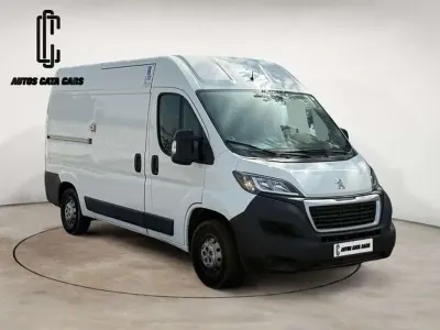 Usado Peugeot Boxer 110 CV (80 kW) 2019 Blanco Van