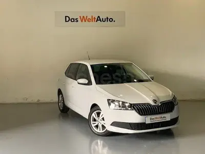 Usado Skoda Fabia Ambition 95 CV (69 kW) 2021 Blanco Utilitario