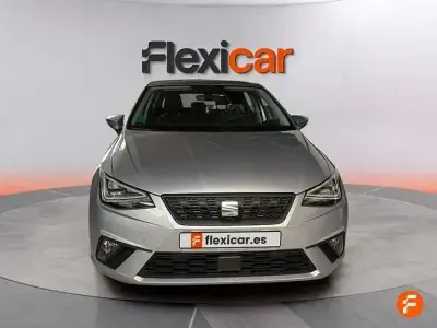 Usado Seat Ibiza Reference 80 CV (58 kW) 2023 Gris Utilitario