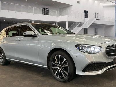 Usado Mercedes E300 306 CV (225 kW) 2020 Gris / plata Familiar