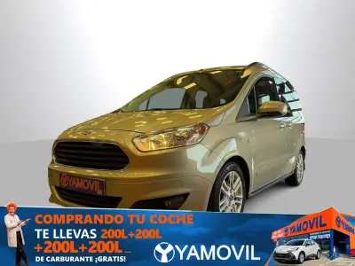 Usado Ford Tourneo Courier Titanium 102 CV (75 kW) 2017 Gris / plata Monovolumen