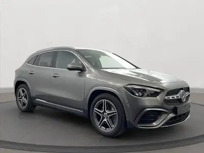 Usado Mercedes GLA200 150 CV (110 kW) 2021 Gris / plata SUV